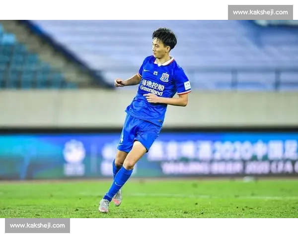 德转中卫转会费 TOP10:马奎尔 8700 万创纪录,扎巴尔尼刷新新生代标杆 德转中卫转会费 TOP10:马奎尔 8700 万创纪录,扎巴尔尼刷新新生代标杆