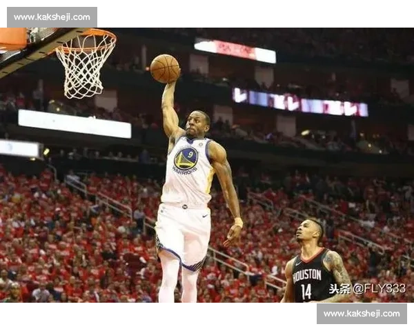 手术刀切球:足球场上的致命艺术与科学 手术刀切球:足球场上的致命艺术与科学