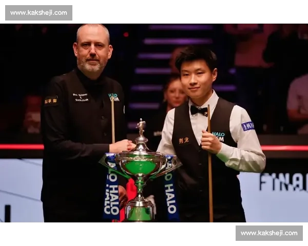 丁俊晖与罗伯逊巅峰对决世界斯诺克赛场再起风云荣誉之战引爆关注